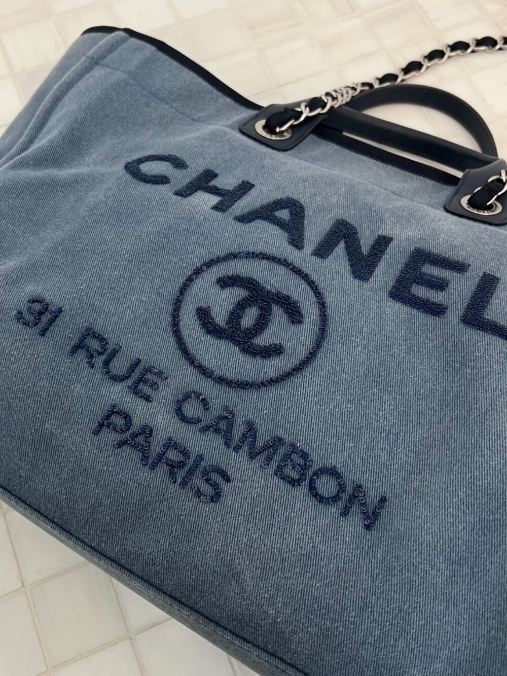Chanel Blue Sequins canvas tote  Deauville large size - Picture 13 of 17
